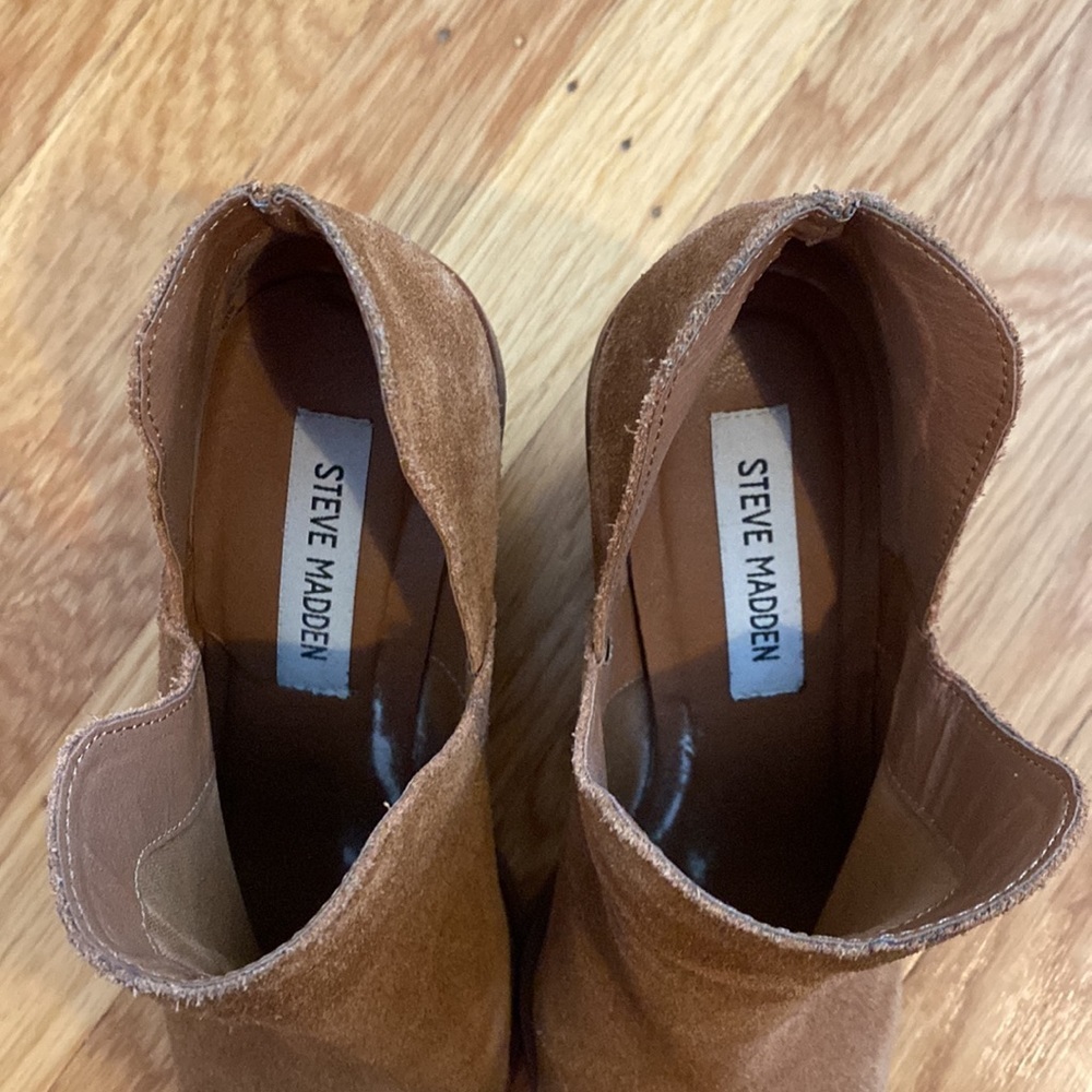 Steve Madden Aker suede ankle booties - Picture 2 of 5